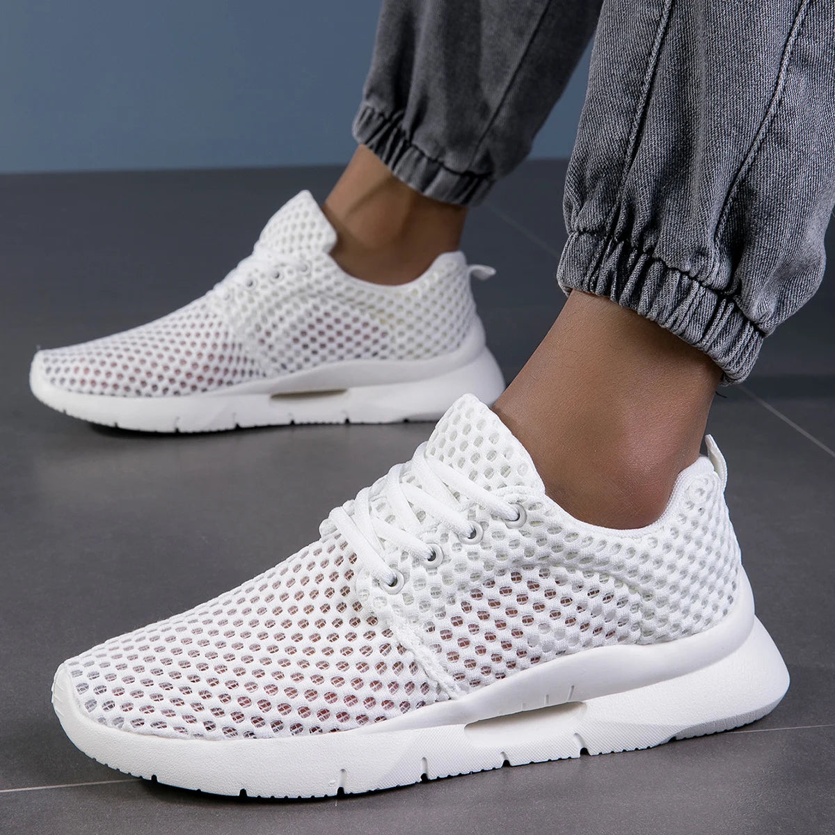 AERO MESH SNEAKER